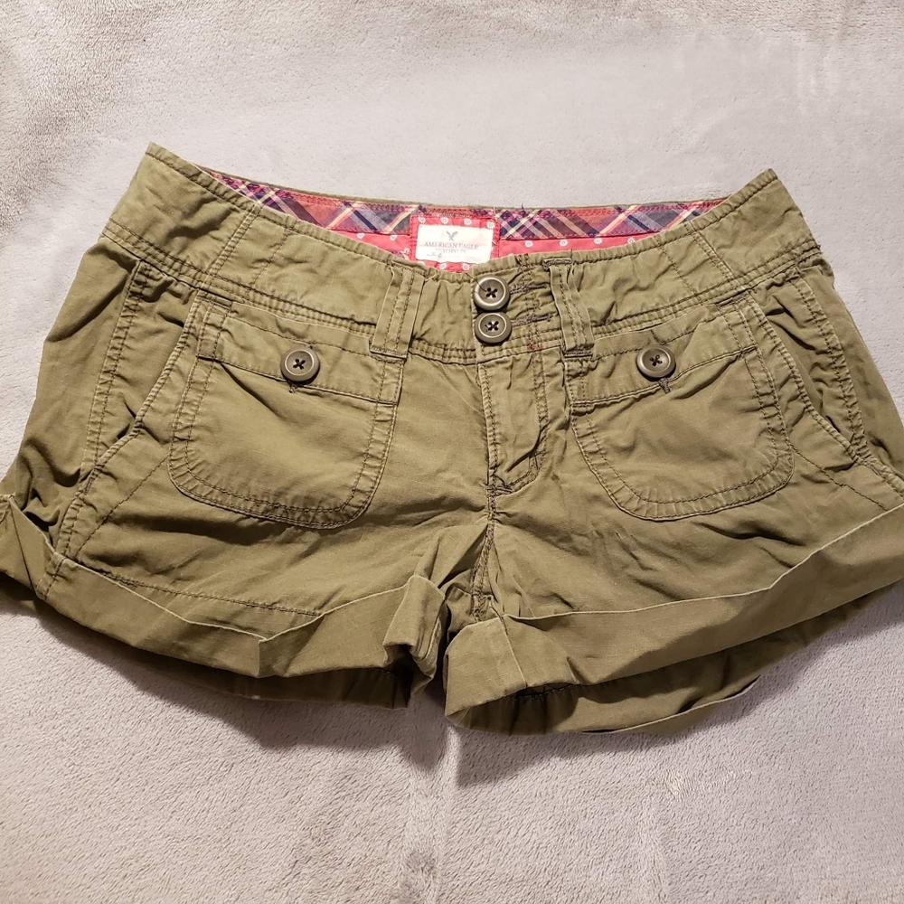 American Eagle Outfitters Green Shorts Size 4